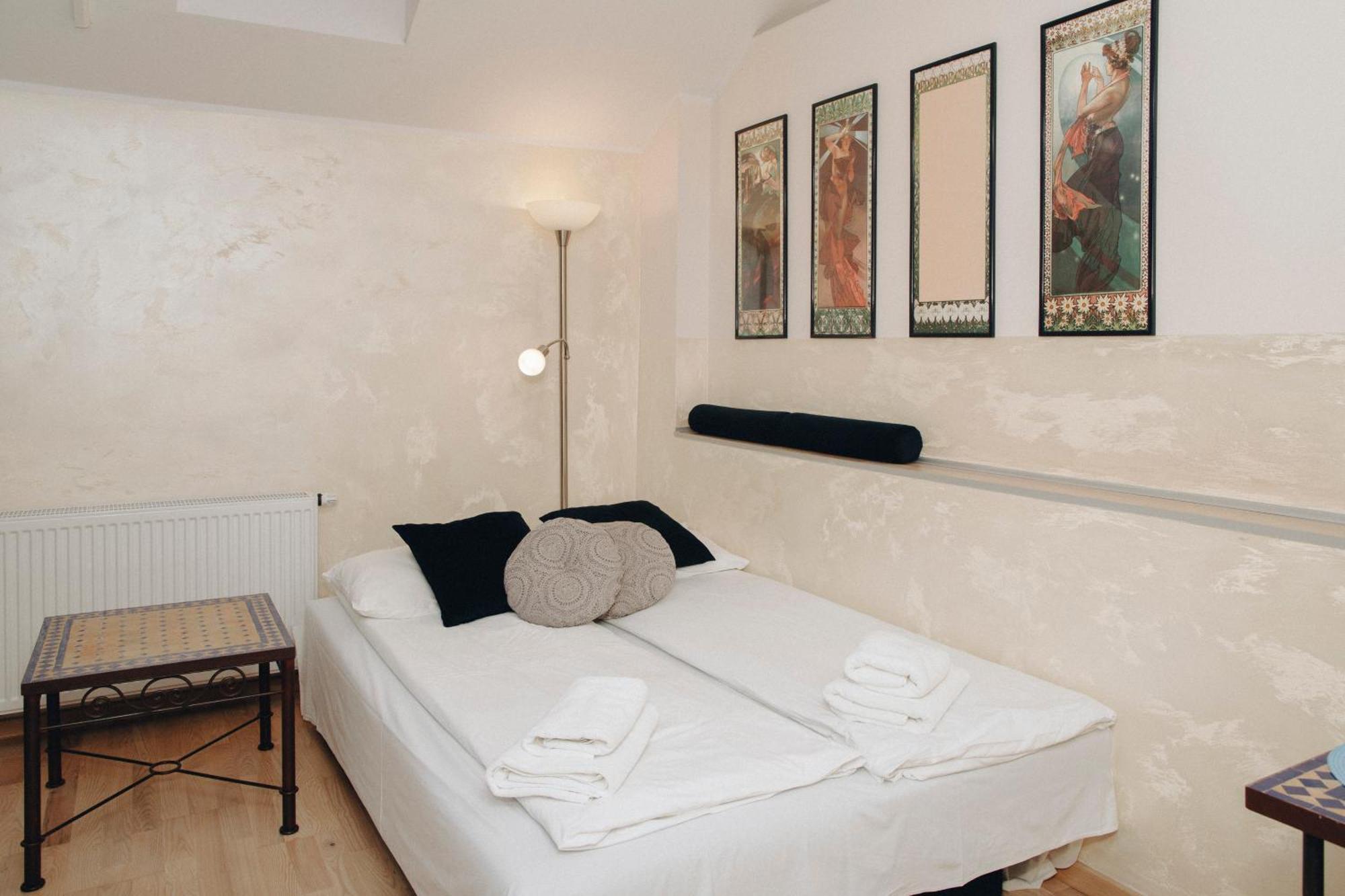 Апартаменти Main Square Platan Loft Collection Краків Екстер'єр фото